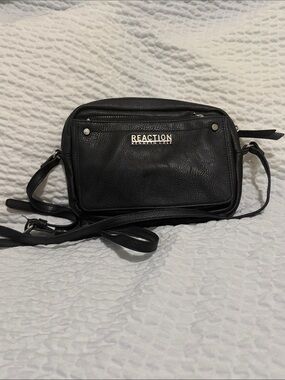 Reaction Kenneth Cole Black Leather Bag